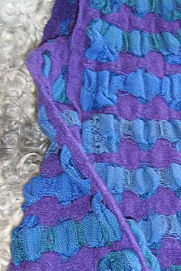 bumpy shawl in double layers